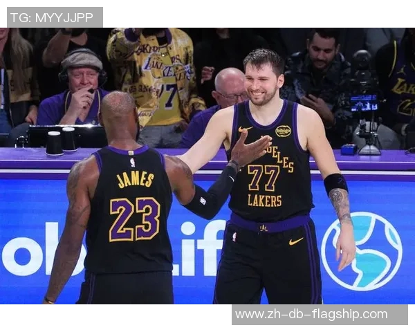 东契奇豪取30分7篮板6助攻詹姆斯贡献19分3篮板7助攻湖人战胜雷霆取得大胜 东契奇豪取30分7篮板6助攻詹姆斯贡献19分3篮板7助攻湖人战胜雷霆取得大胜